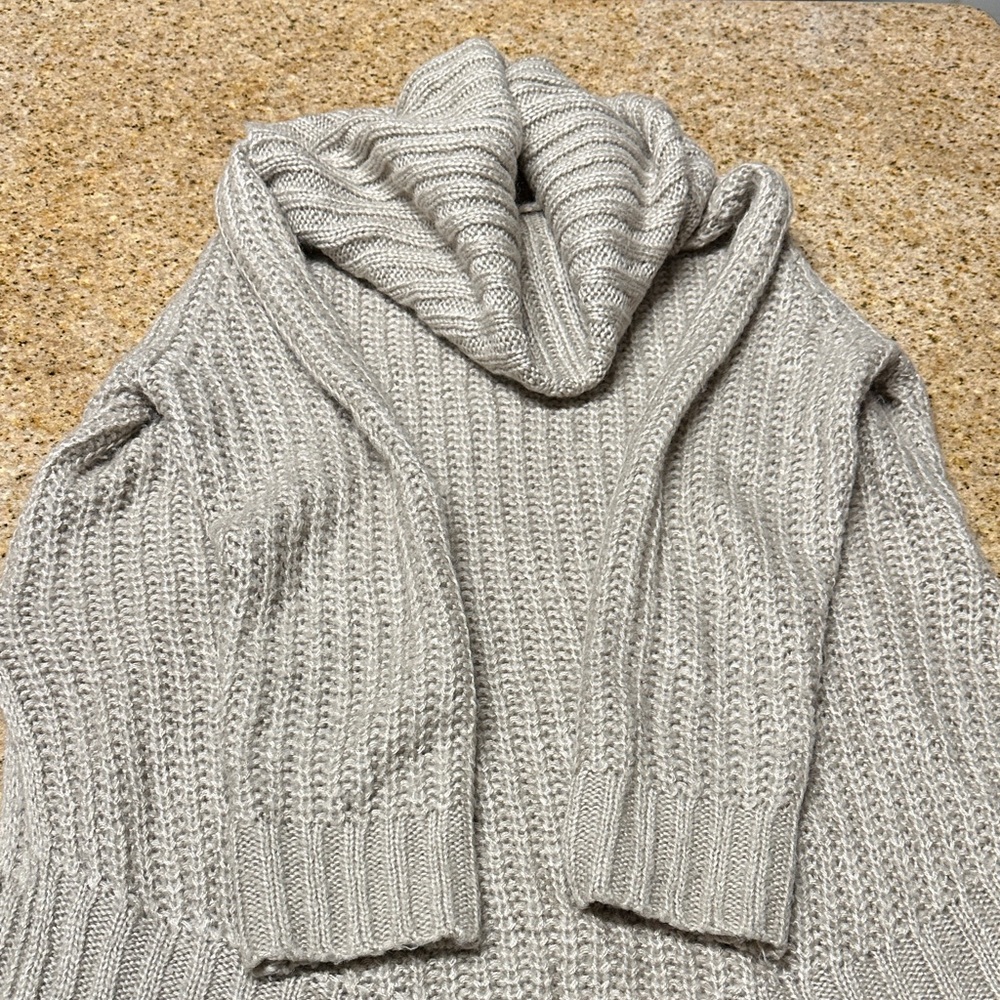 Nordstrom Dreamers Cozy Beige Turtleneck Sweater